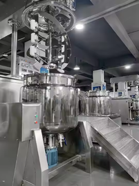 Máquina Emulsionante Homogeneizadora de Vacío 200-500L